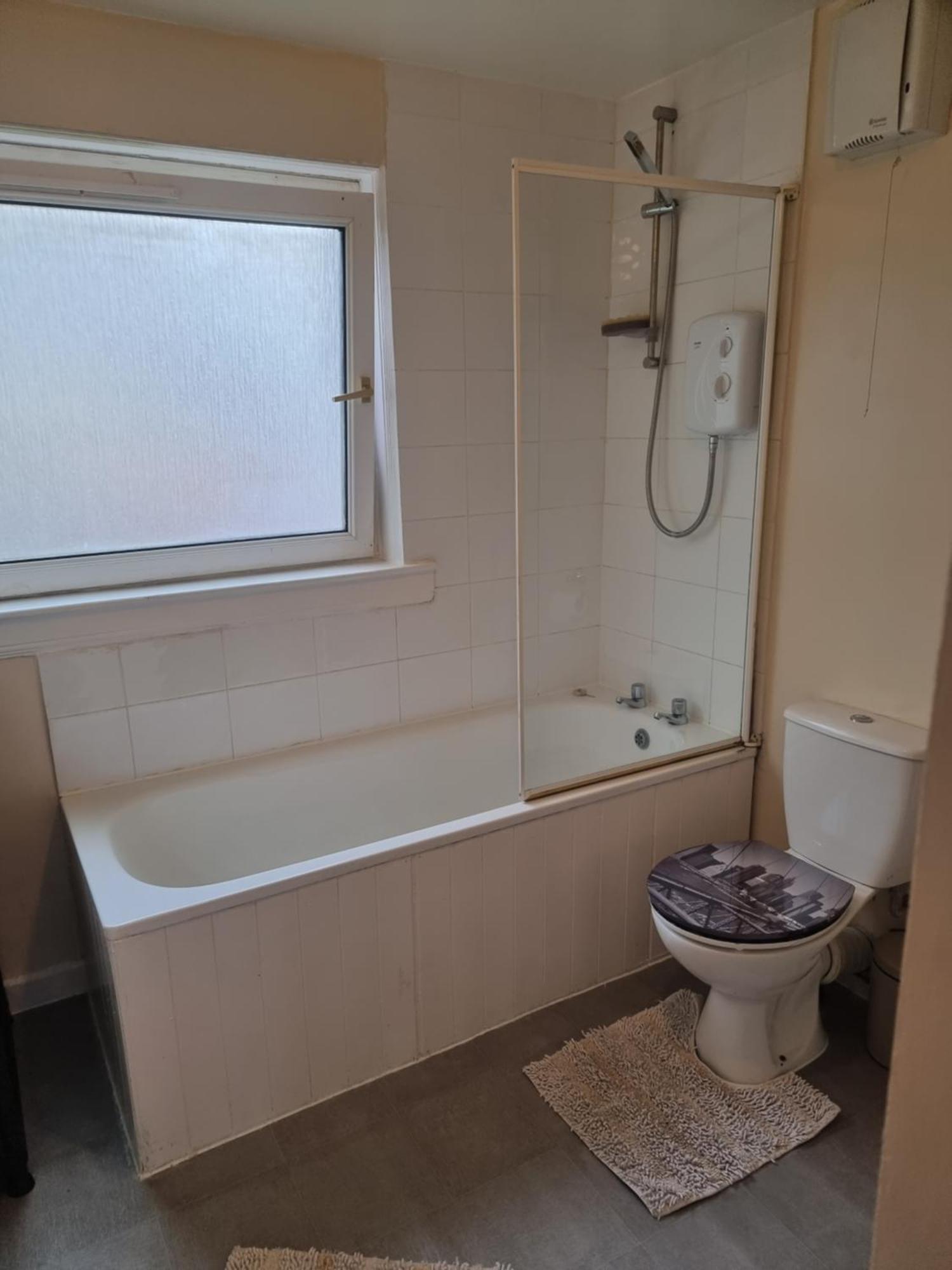 Apartment It Is A Spacious And Beautiful Edinburgh